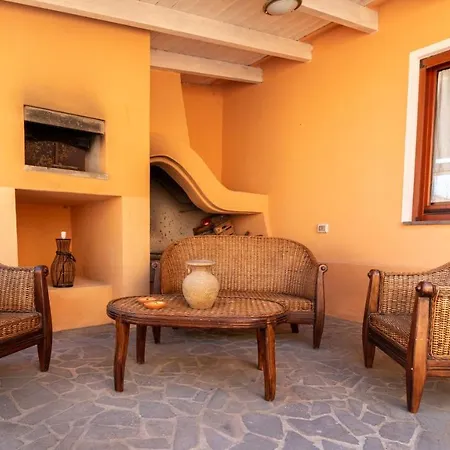 Sardinianworld - S'imbucada Apartment Putzu Idu